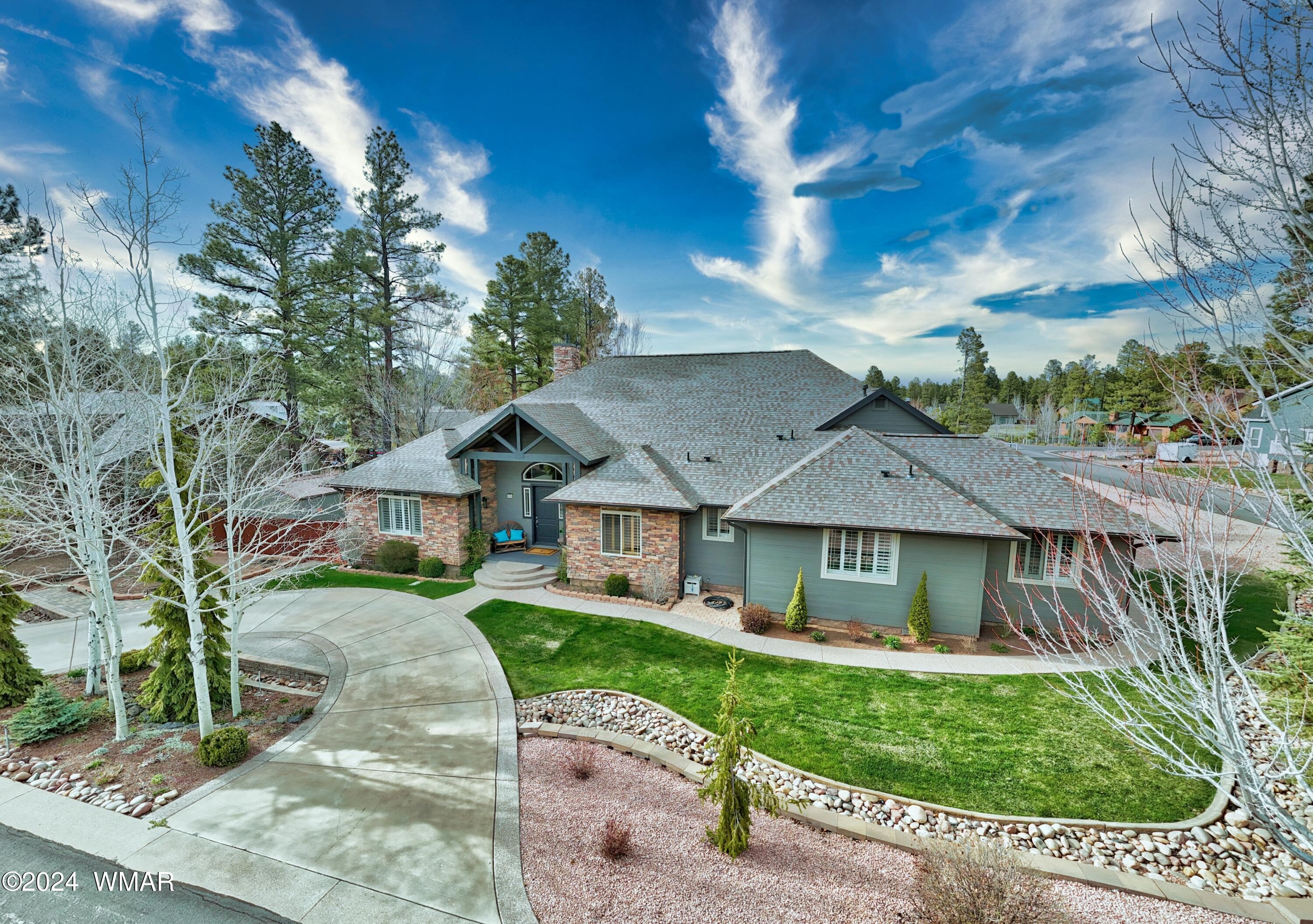 Pinetop, Arizona, 85935, United States, 4 Bedrooms Bedrooms, ,3.5 BathroomsBathrooms,Residential,For Sale,1510370